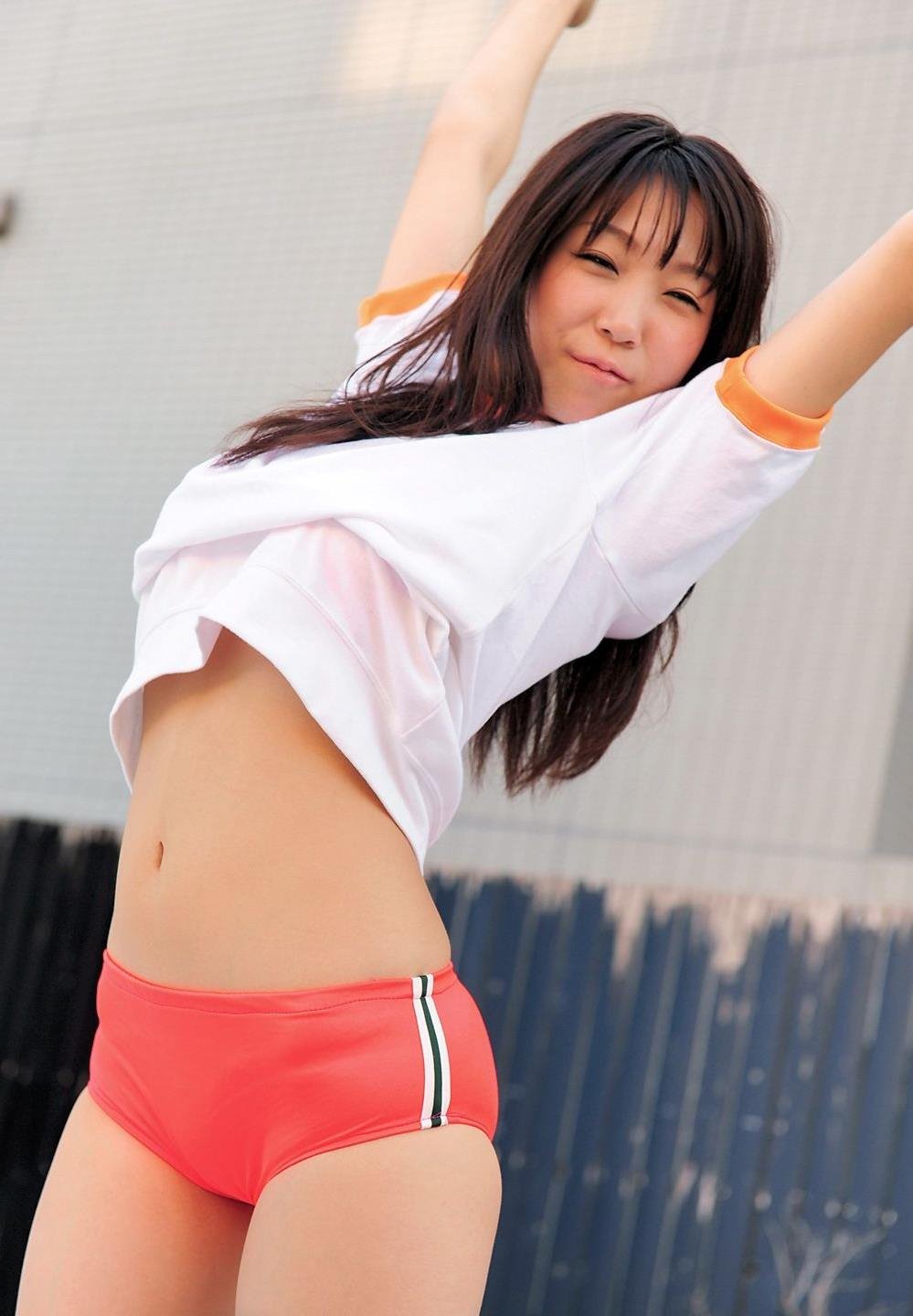 ����36��