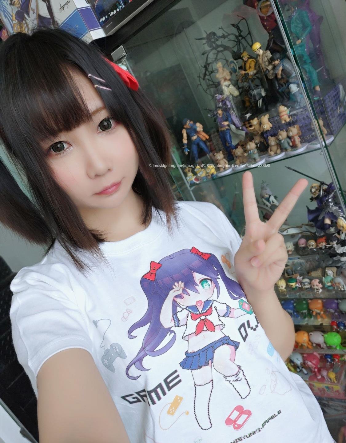 �ɶ���Ů������Ƶ