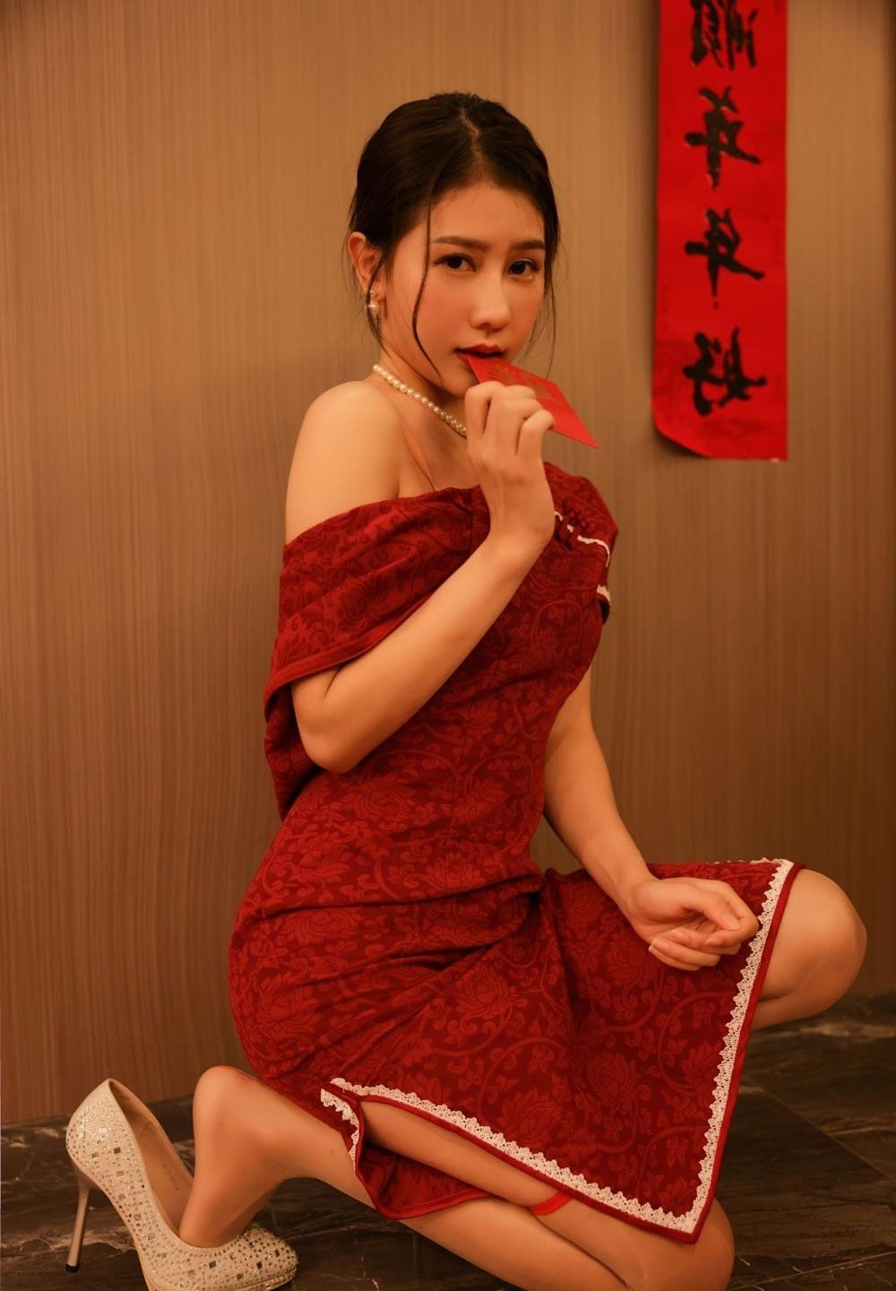���