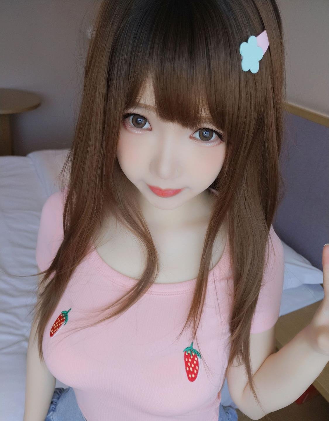 �������