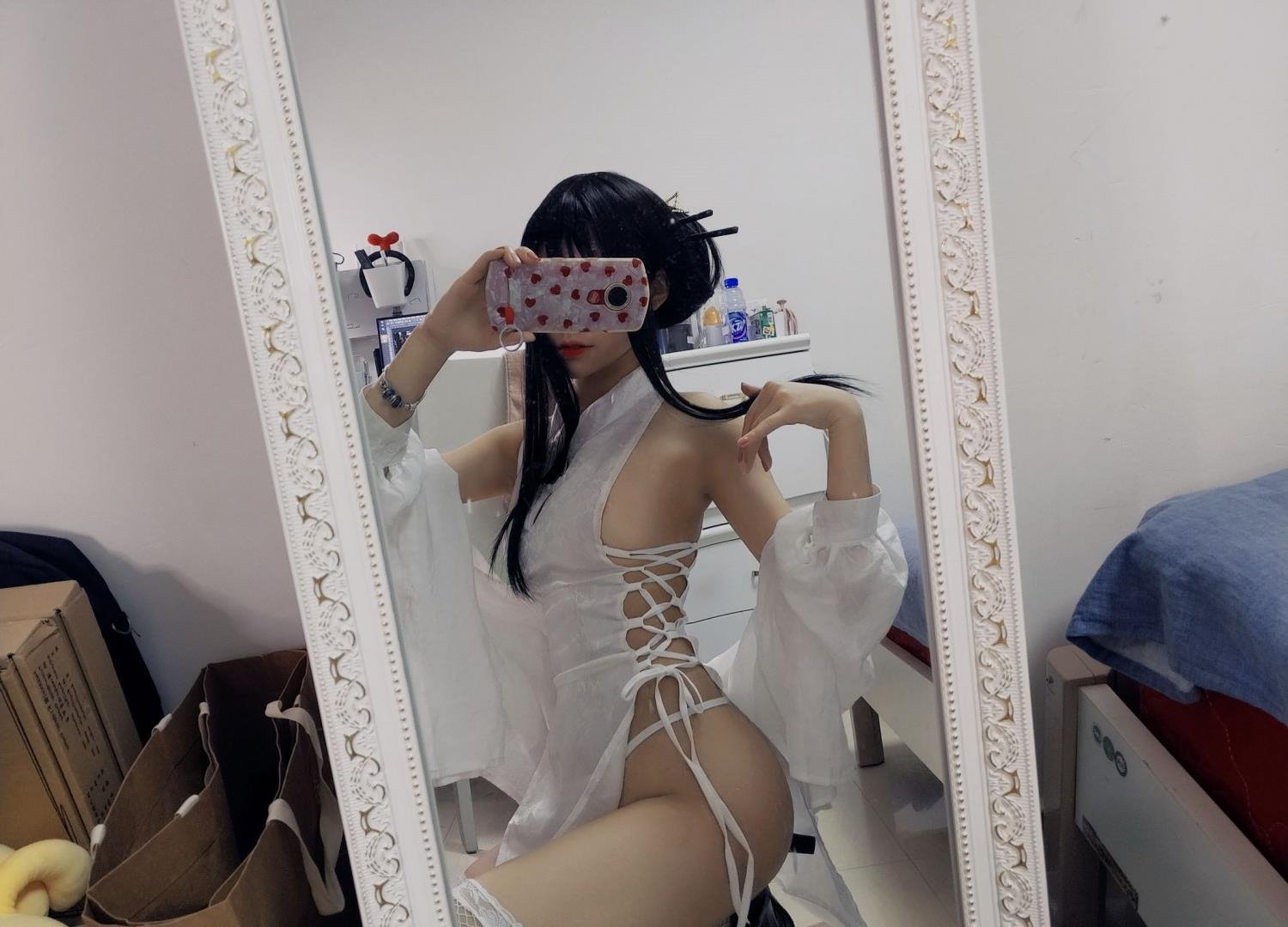 �����غ��¾����С˵��ʲô����