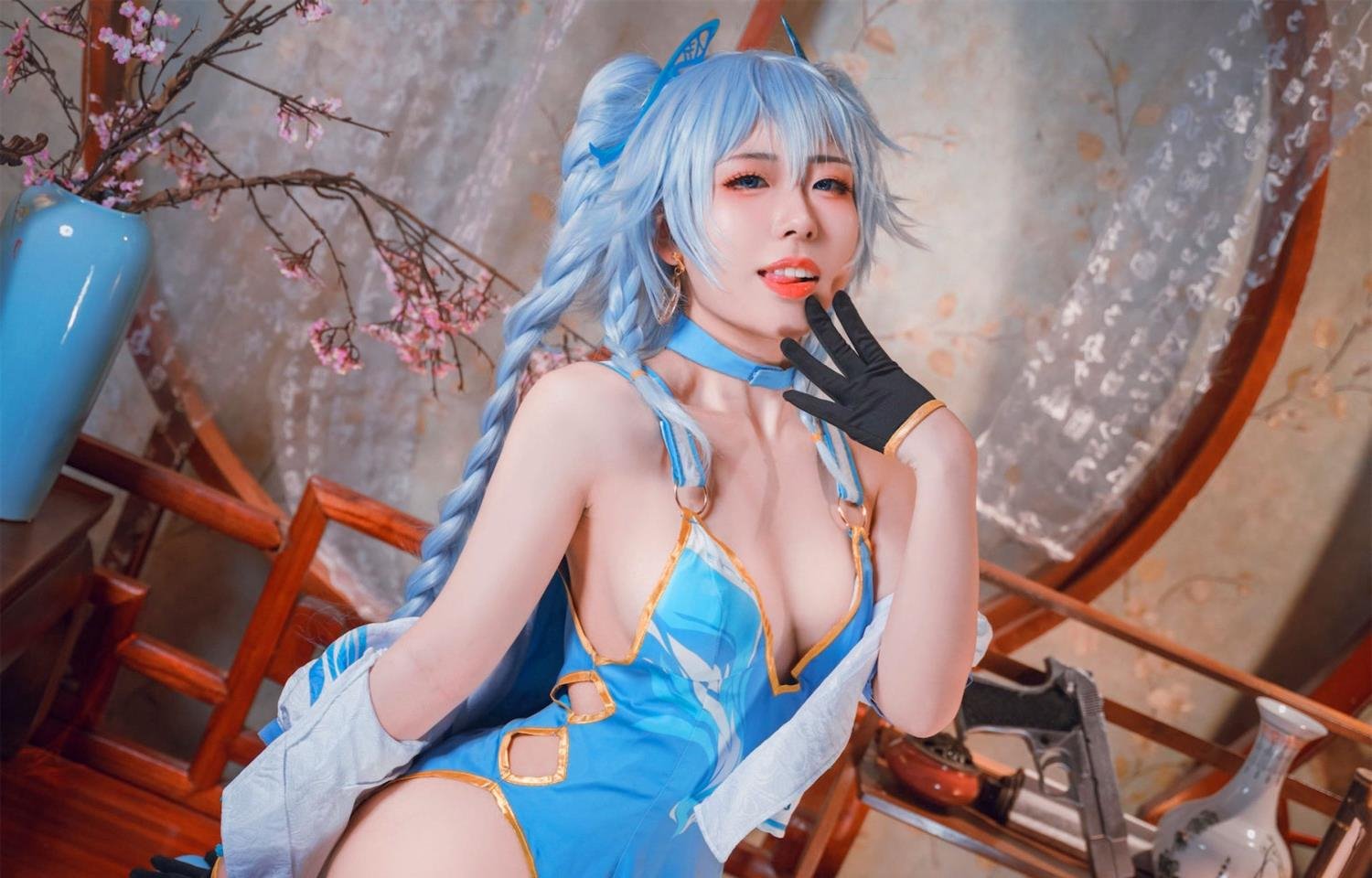 Ů������